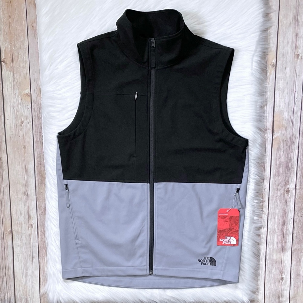 The North Face Men’s Castle Rock Soft Shell Vest - Picture 2 of 8